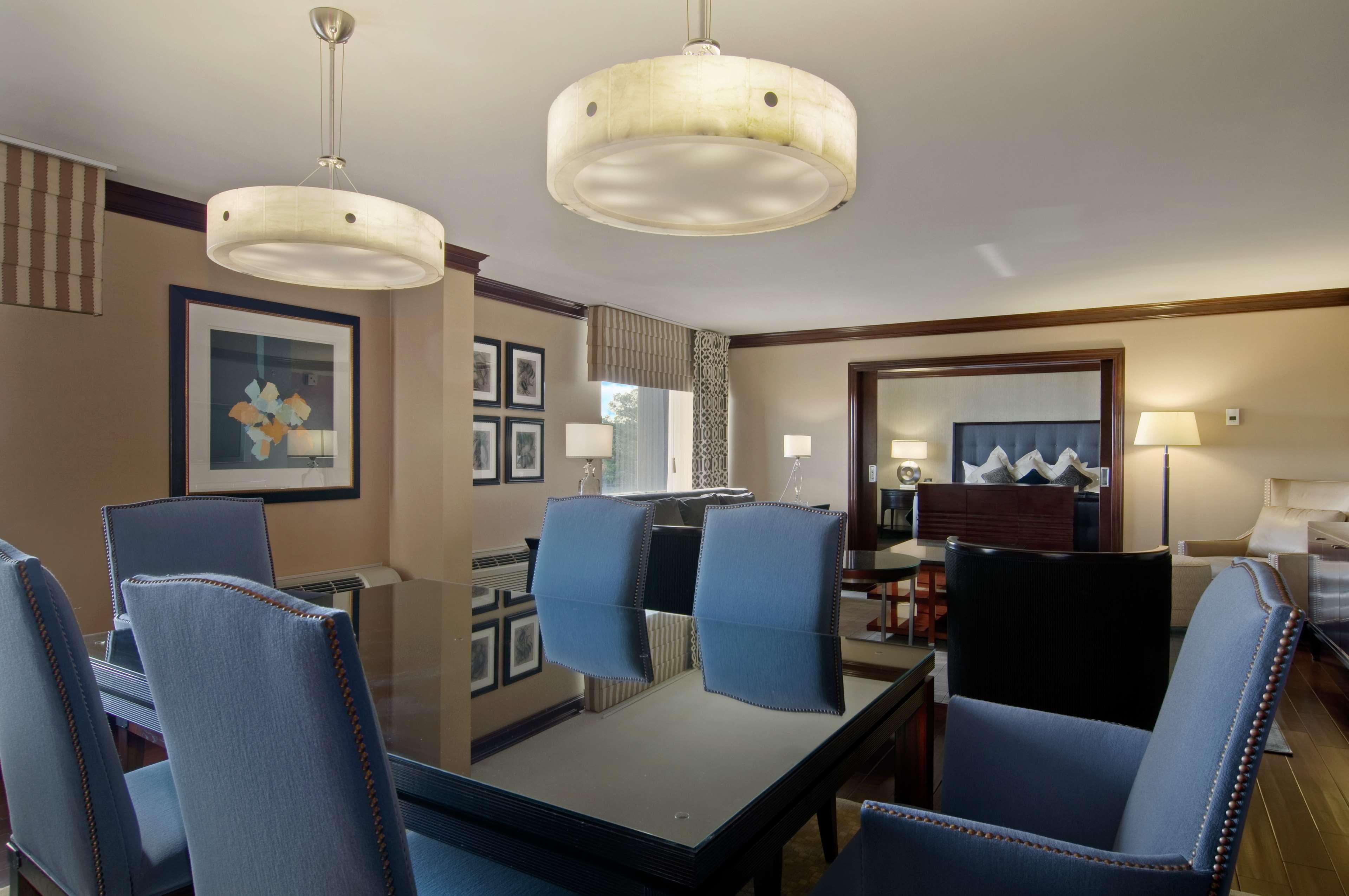 Hilton Raleigh North Hills Hotel Kültér fotó