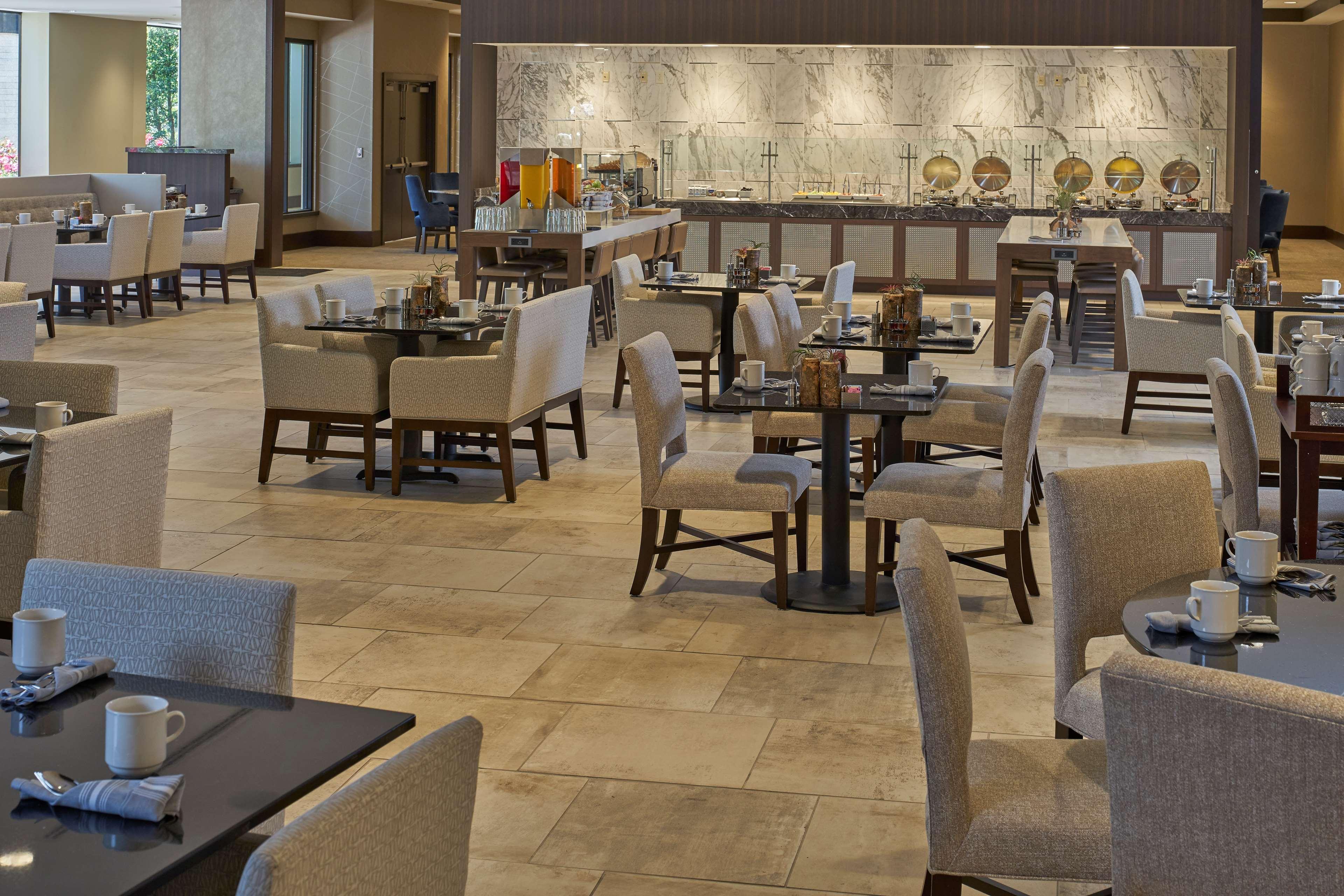 Hilton Raleigh North Hills Hotel Kültér fotó