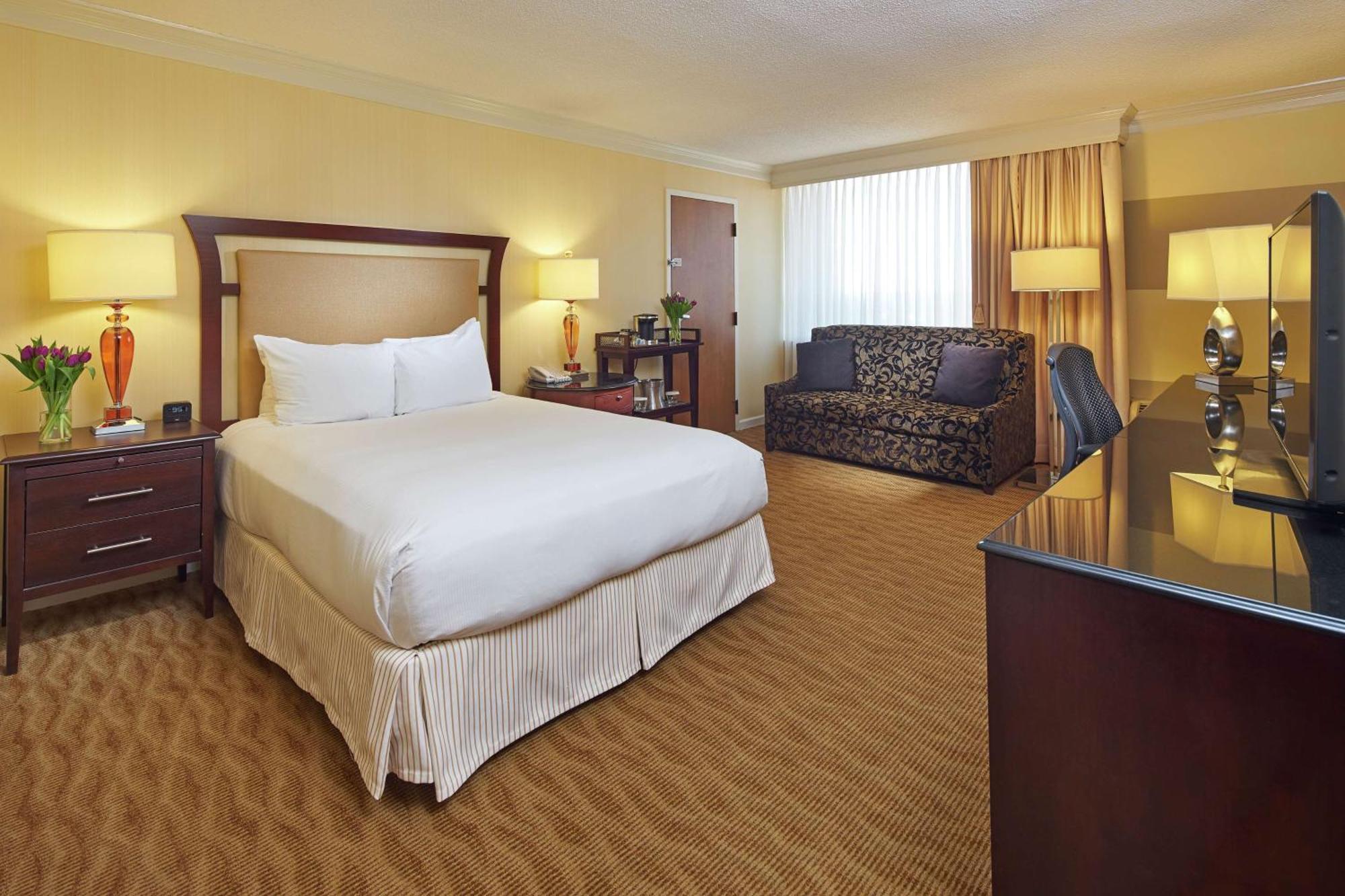 Hilton Raleigh North Hills Hotel Kültér fotó